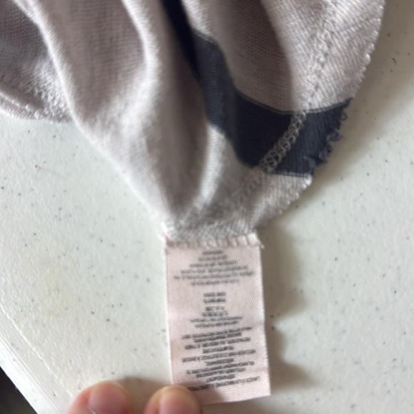 We The Free People Size L Gray Striped V-Neck T-Shirt Top Long Sleeves - Picture 9 of 10